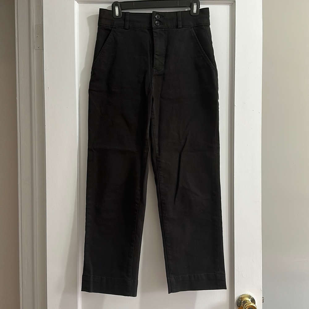 Everlane Organic Straight Leg Pant in Black